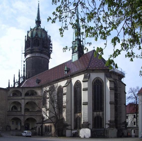 루터가 95개 조항을 내걸었던 비텐베르크 성당