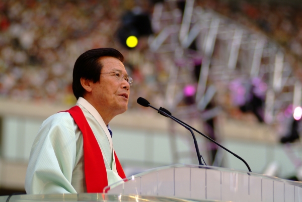 지난 2007년 한국교회 대부흥 1백주년 기념대회에서 설교하는 옥한흠 목사. ⓒ사랑의교회