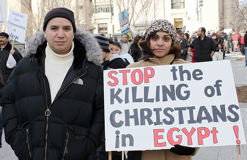 ▲이집트 군부가 무르시 대통령을 축출한 이후, 이집트 콥틱 기독교인들은 약탈과 파괴를 견디고 있다. 이들을 대상으로 한 살인 또는 교회 건물의 파괴는 이집트 경찰들의 어떤 보호나 지원을 받지 못하고 있다. ⓒ Talk Radio News Service