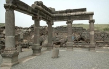 고라신에 있는 고대 회당 유적