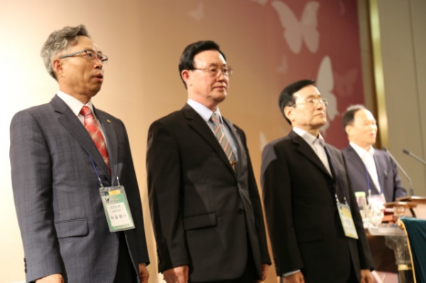 ▲윤세관 총회장(가운데) 등 주요 신임 임원들 ⓒ기장
