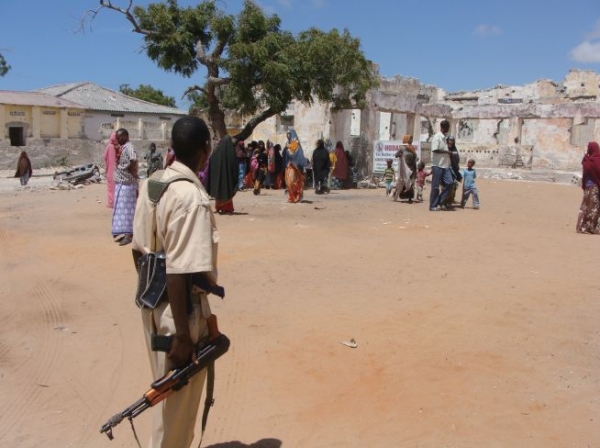 소말리아 거리의 무장군인. ⓒ오픈도어선교회