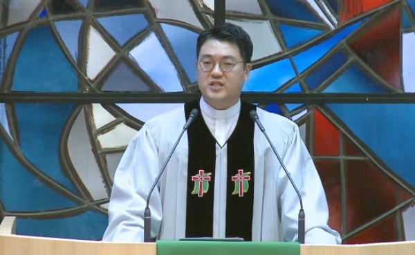연동교회 김주용 목사가 지난 9월 29일 설교하고 있다. ⓒ유튜브 캡처