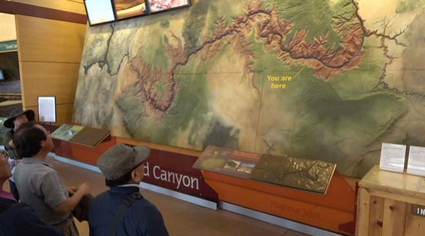 그랜드캐년 비스터센터(Grand Canyon Visitor Center) 그랜드캐년 전체길이는 서울에서 부산정도의 거리라고 한다.