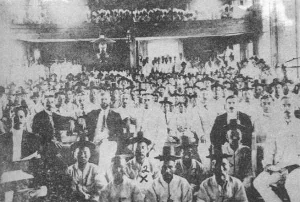 초기 한국에서 활동한 서양 선교사들은 한국인들의 강한 민족주의 정서에 적합한 네비우스 선교 전략을 통해 전도의 결실을 맺었다.