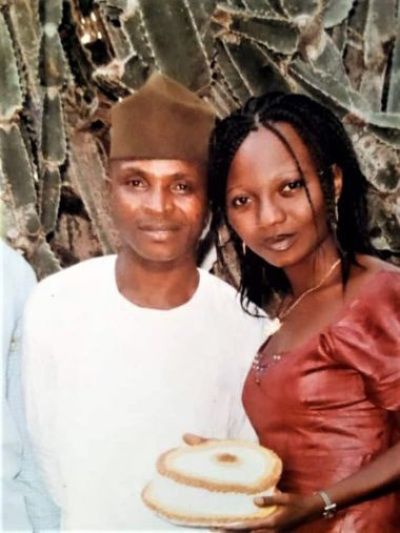 지난 4월 22일 교회 결혼식에서 납치된 ECWA 교회 장로인 일리야 아지야(Iliya Agiya)와 그의 아내. 