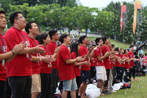 CCC 여름수련회에 한국과 전세계 1만1천 명의 청년들이 참석했다. 