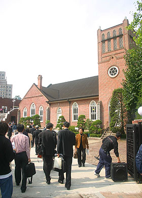 정동제일교회의 벧엘예배당은 1897년 봉헌된 우리나라 최초의 서양식 예배당으로서, 문화재로 지정돼 있기도 하다. 