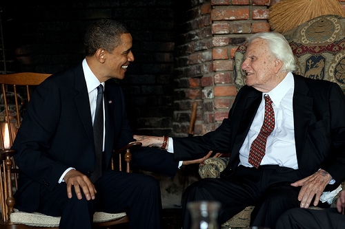 빌리 그래함 목사(오른쪽)가 재선을 앞둔 오바마 대통령과 면담했던 당시 사진.
