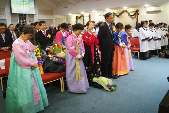 에벤에셀선교교회 집사 안수 및 권사 임직예배가 7일 교계 각 관계자들이 참여한 가운데 열렸다.