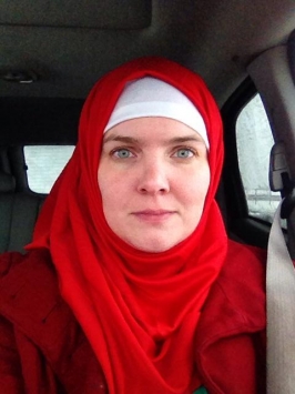 친구에게 받은 히잡을 쓴 제시 이간의 모습. ⓒ이간의 페이스북