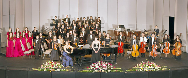 영아티스트 오케스트라가 데뷔 연주회를 성공적으로 마쳤다. 