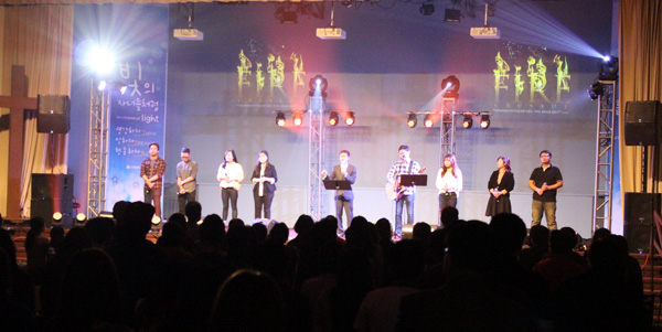 파이어 크루세이드가 지난 25일 나침반교회에서 500여 명이 참석한 가운데 개최됐다.