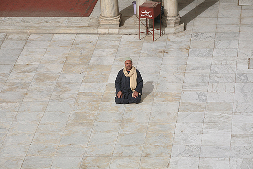 기도하고 있는 무슬림. ⓒFIM국제선교회 제공