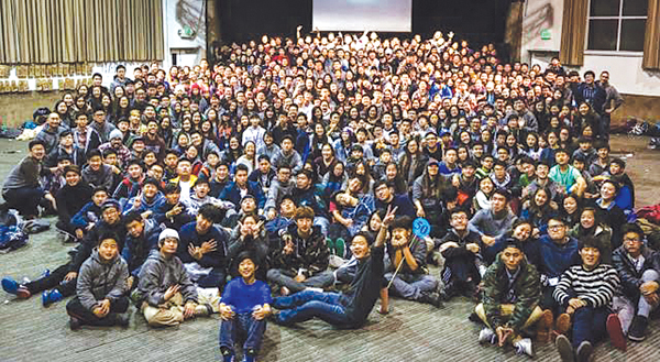 지난해 12월 27일부터 30일까지 열린 LOLYA 수양회에는  22개 교회, 약 5백여 명의 학생들이 참여해 은혜를 나눴다.  