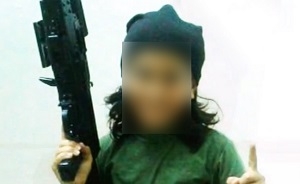 
ISIS
▲10세 소녀인 아부 오바댜 알 아바시. '벵가지의 컵스'로 불리던 그녀는 결국 전사했다. ⓒ영상 캡쳐
