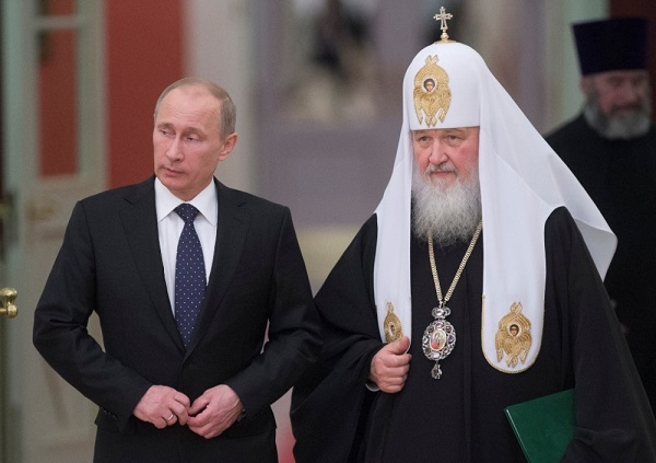 ▲키릴 러시아정교회 총대주교(오른쪽)와 블리디미르 푸틴 대통령. ⓒ미국 크리스천포스트 via RIA